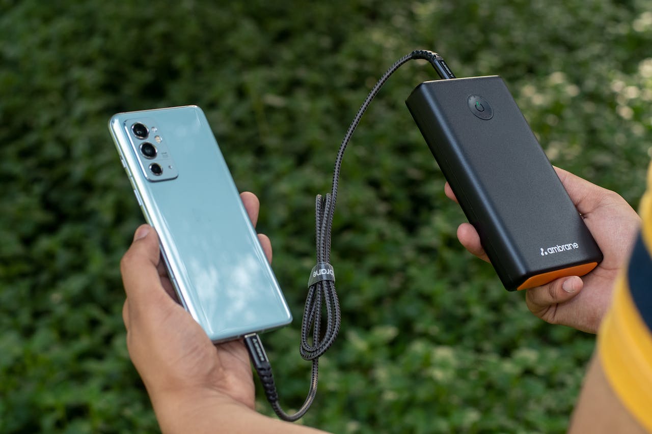 solarna powerbank baterija